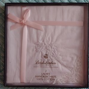 Brooks Brothers Women's Handkerchiefs
